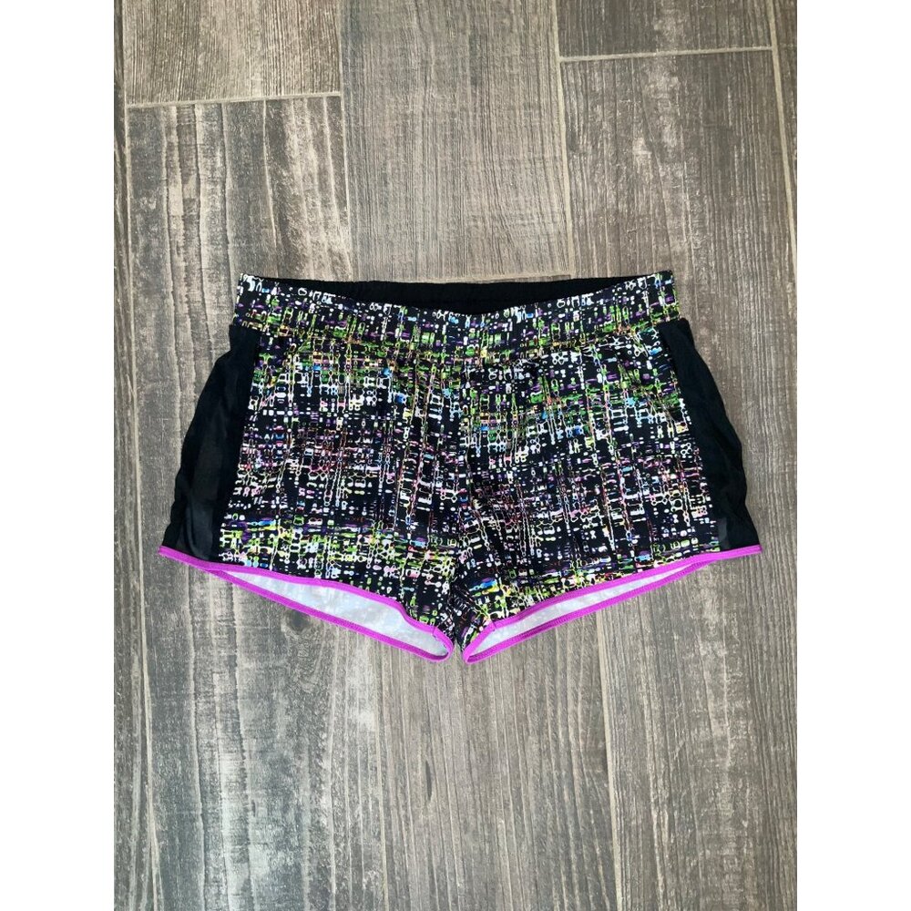 Fabletics Fallon Short Lined Women's Size Medium … - image 3